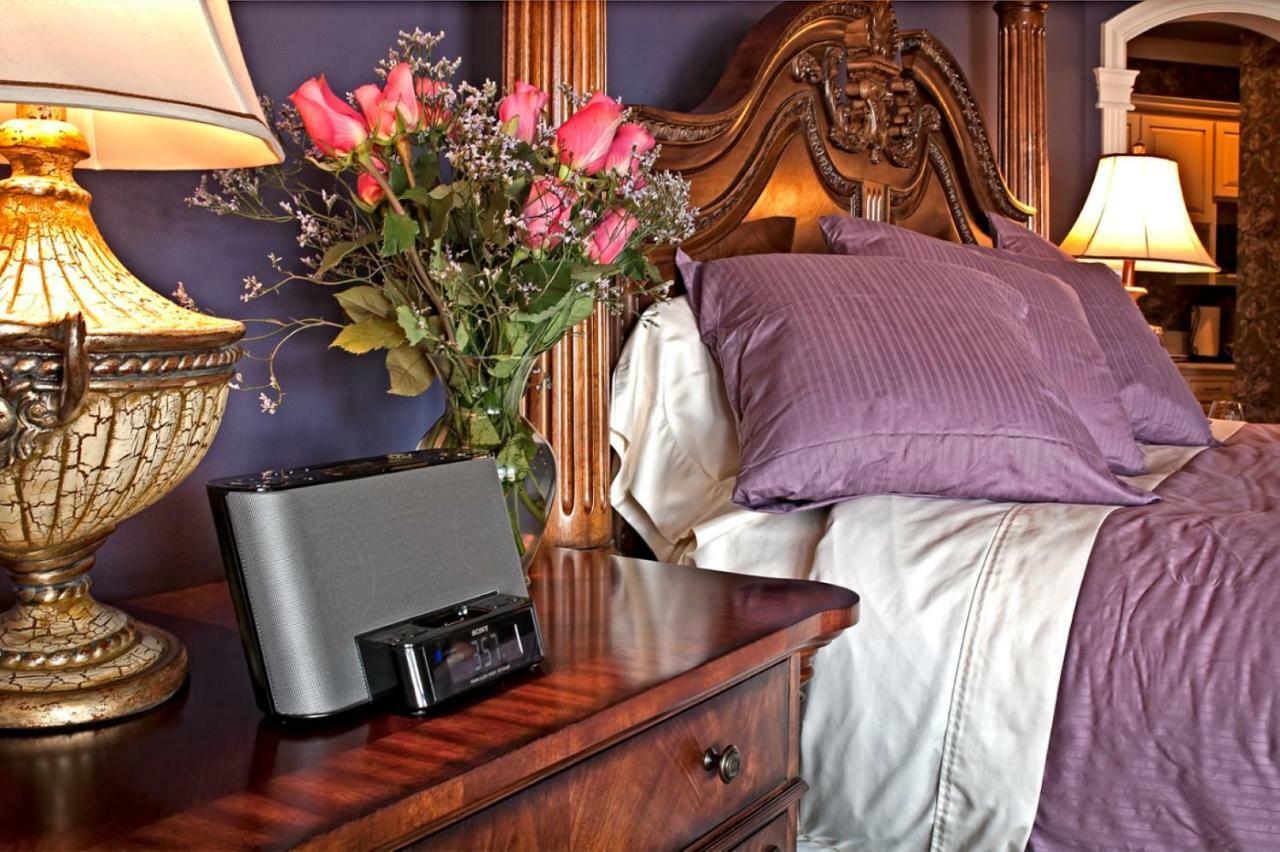 Cameo Heights Mansion And The Vine Fine Dining Restaurant Bed & Breakfast Touchet Exterior photo
