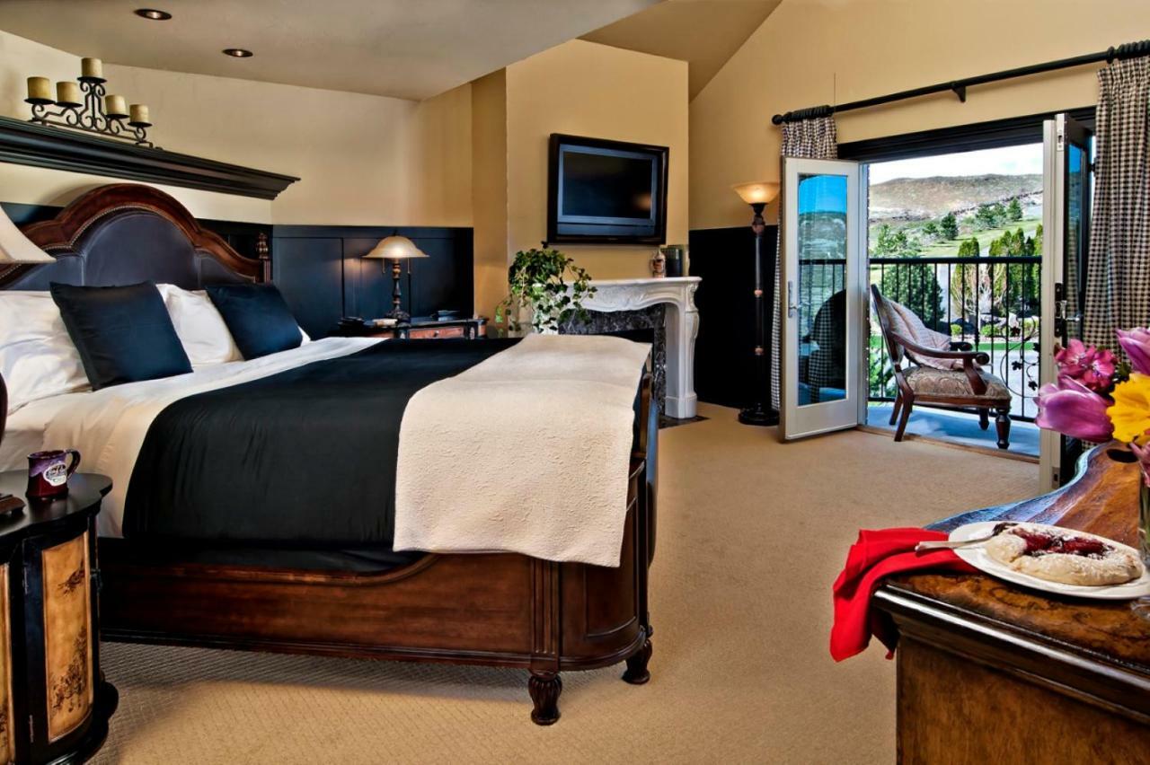 Cameo Heights Mansion And The Vine Fine Dining Restaurant Bed & Breakfast Touchet Exterior photo