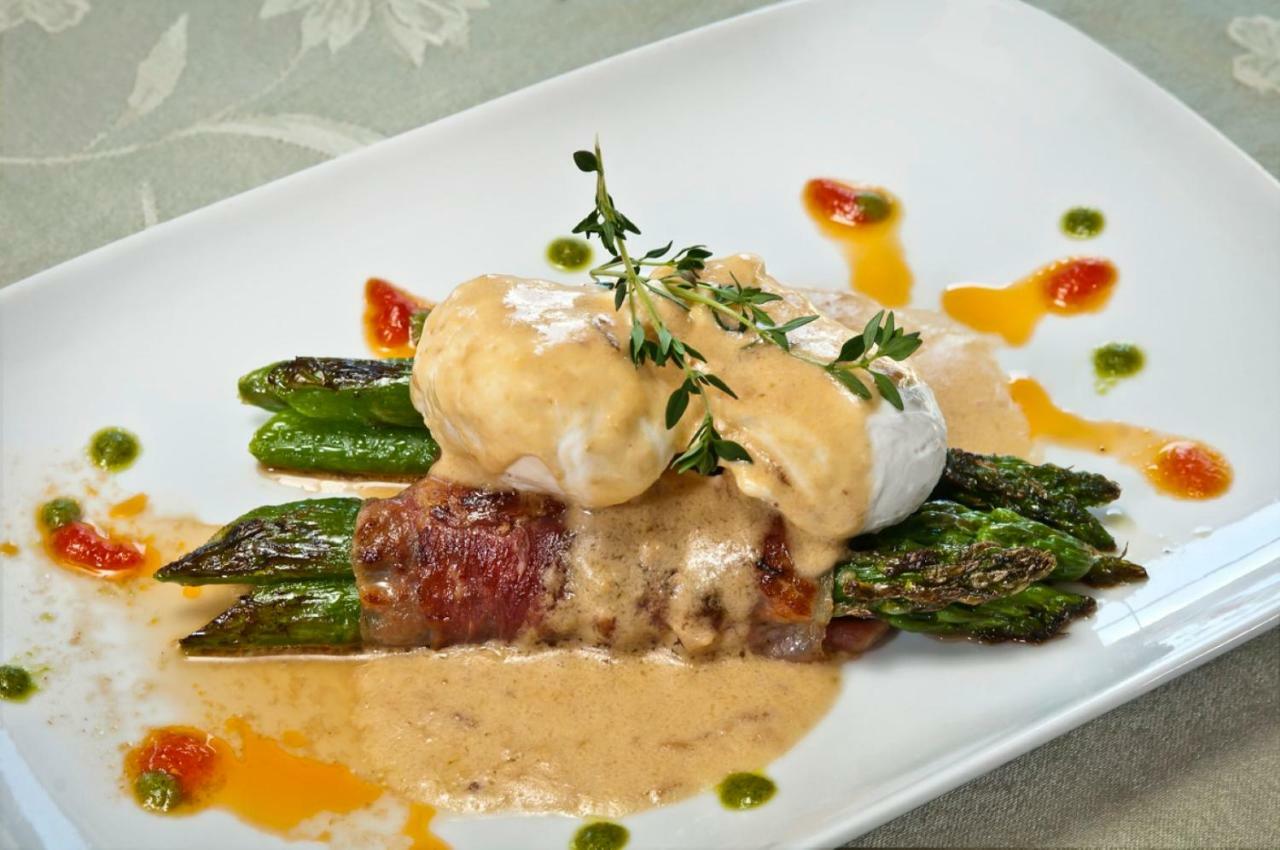 Cameo Heights Mansion And The Vine Fine Dining Restaurant Bed & Breakfast Touchet Exterior photo